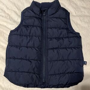 Gap puffer vest size: 2T